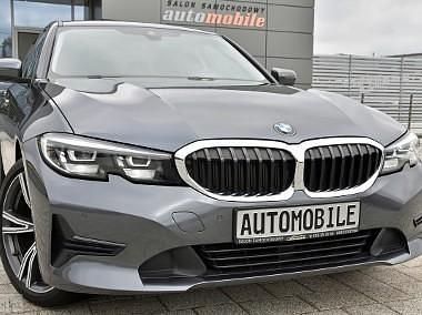 Szary Używany 2019 BMW 320 Comfort Edition Sedan/Limuzyna | 129 890 zł (Dość drogi) - Obraz 1/4