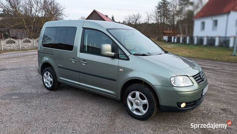 Zielony Używany 2010 VW Caddy Team Minivan | 17 800 zł (Uczciwa cena) - Obraz 1/4