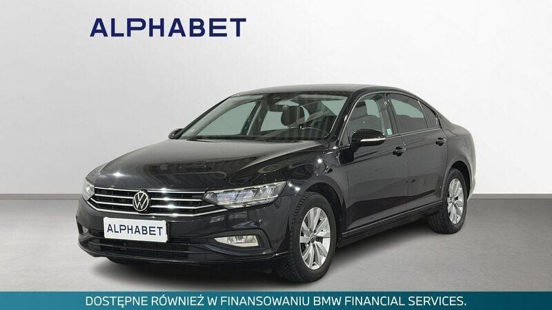 Czarny Używany 2021 VW Passat Sedan/Limuzyna | 63 900 zł (Dobra cena) - Obraz 1/4