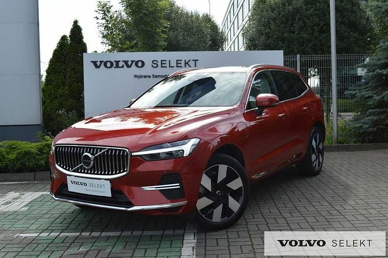 Czerwony Używany 2025 Volvo XC60 SUV | 249 900 zł (Dość drogi) - Obraz 1/3