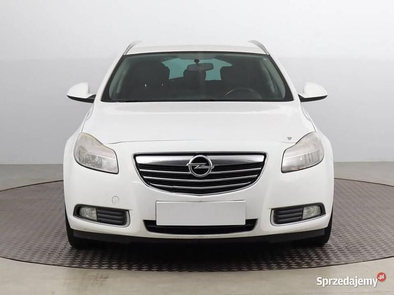 Biały Używany 2011 Opel Insignia Kombi | 9999 zł (Super Cena) - Obraz 1/4