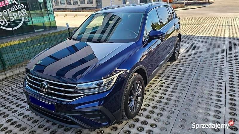 Używany VW Tiguan 150 KM (110 kW) 2023 Niebieski SUV