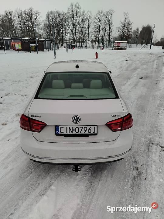 Używany VW Passat 2013 Biały Sedan/Limuzyna