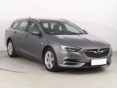 Szary Używany 2018 Opel Insignia Kombi | 51 499 zł (Uczciwa cena) - Obraz 1/4