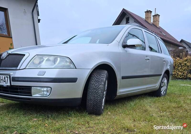 Używany Skoda Octavia 2005 Srebrny Kombi