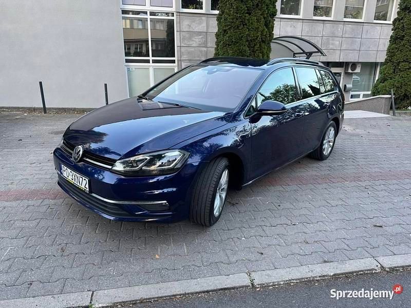 Granatowy Używany 2017 VW Golf VII Kombi | 39 900 zł (Dość drogi) - Obraz 1/4