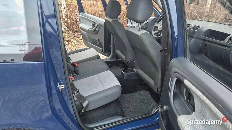 Używany Skoda Roomster 2013 Granatowy Minivan