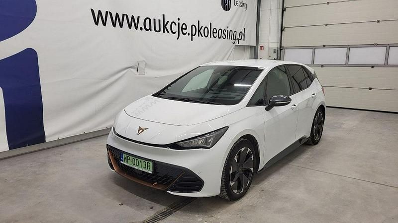 Używany Cupra Born e-Boost 169 kW (231 KM) 2022 Biały Hatchback