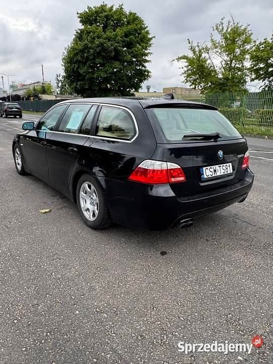 Czarny Używany 2006 BMW 525 Kombi | 24 500 zł (Dość drogi) - Obraz 1/4