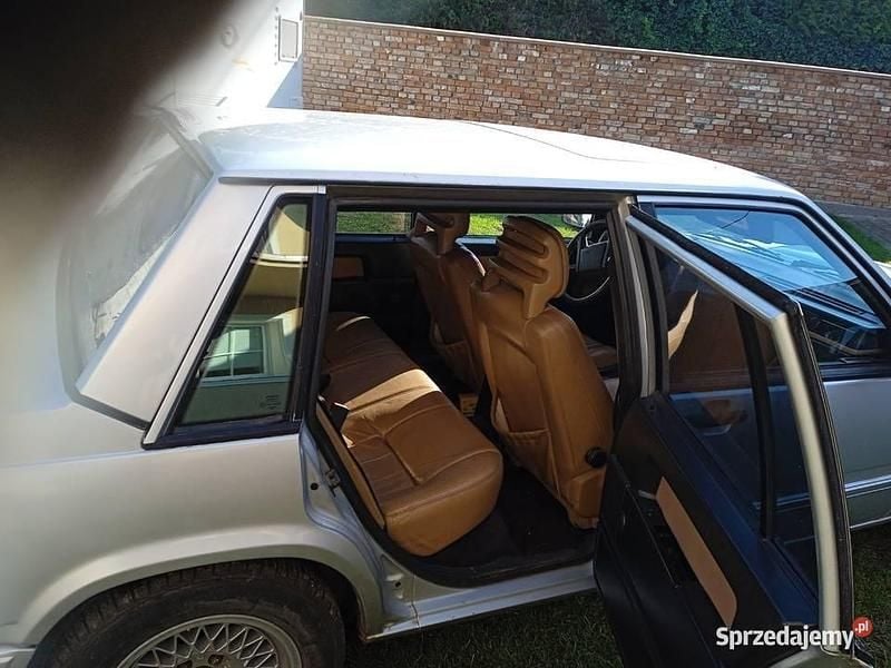 Używany 1988 Volvo 740 | 11 000 zł - Obraz 1/4