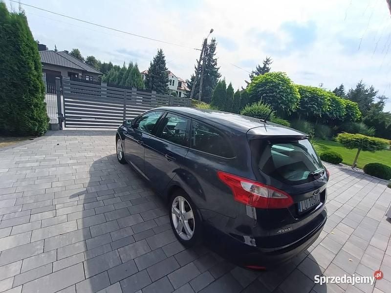 Używany Ford Focus 2011 Granatowy Kombi