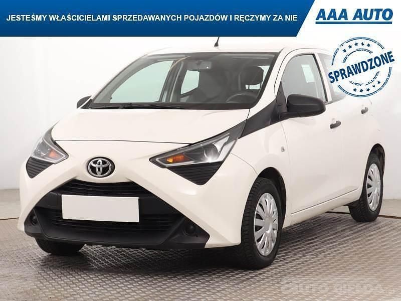 Używany Toyota Aygo 2020 Biały Hatchback