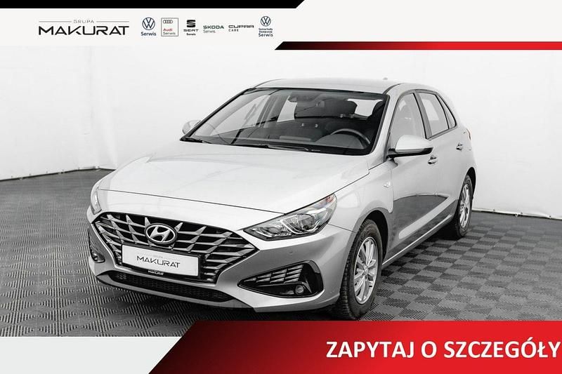 Używany Hyundai i30 110 KM (80 kW) 2022 Srebrny (metalik) Hatchback