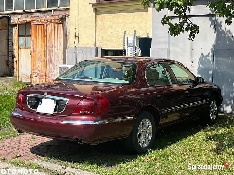 Używany 2001 Lincoln Continental | 32 000 zł - Obraz 1/4