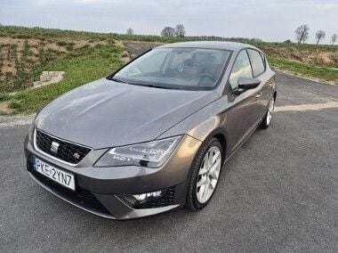 Inny kolor Używany 2015 Seat Leon FR Hatchback | 44 700 zł (Uczciwa cena) - Obraz 1/4
