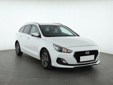 Biały Używany 2019 Hyundai i30 Kombi | 53 499 zł (Dobra cena) - Obraz 1/4
