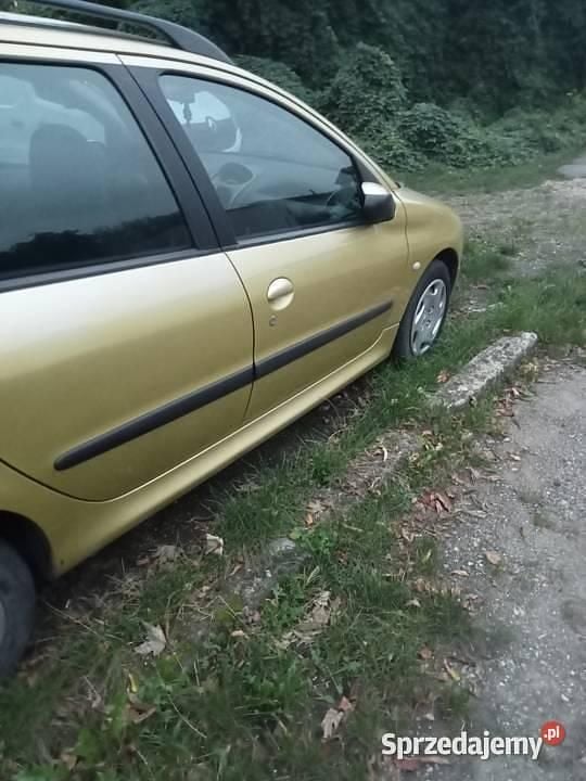 Złoty Używany 2002 Peugeot 206 Kombi | 3500 zł - Obraz 1/4