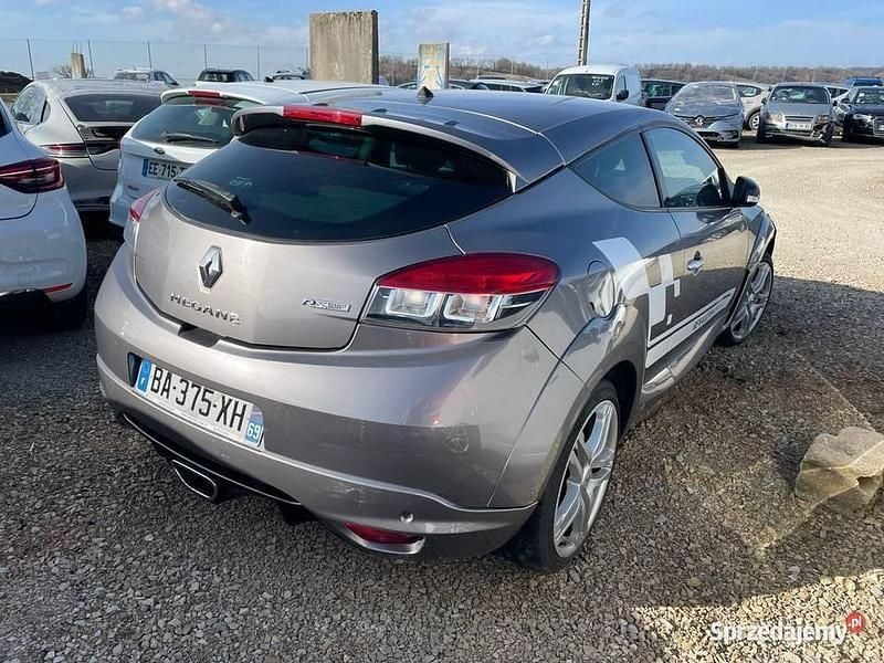 Używany Renault Mégane III R.S. 140 KM (102 kW) 2010 Szary Coupe
