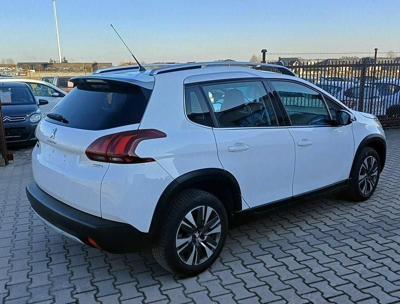 Używany Peugeot 2008 110 KM (80 kW) 2016 Biały SUV