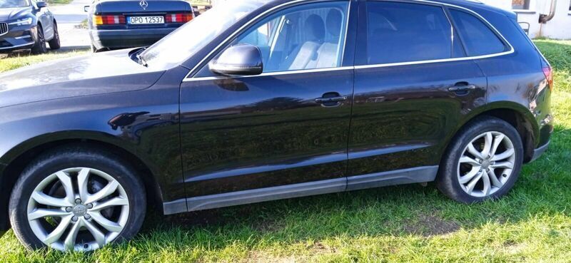 Czarny Używany 2014 Audi Q5 SUV | 53 500 zł (Super Cena) - Obraz 1/4