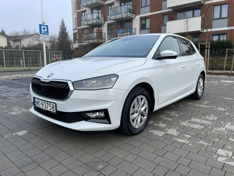Biały Używany 2024 Skoda Fabia Sedan/Limuzyna | 69 800 zł (Drogi) - Obraz 1/3