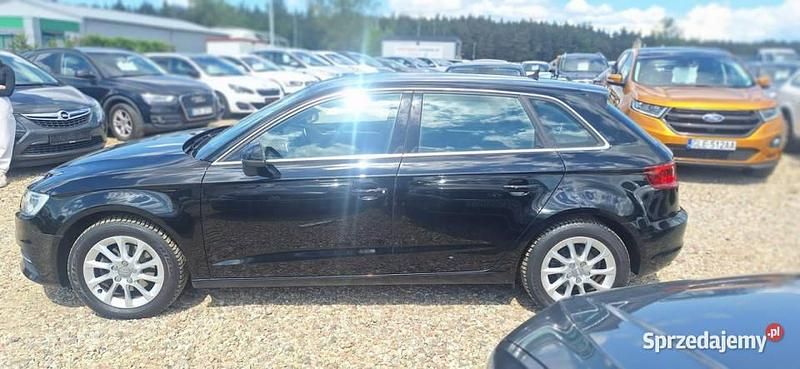 Używany Audi A3 Sportback 122 KM (89 kW) 2013 Czarny Hatchback