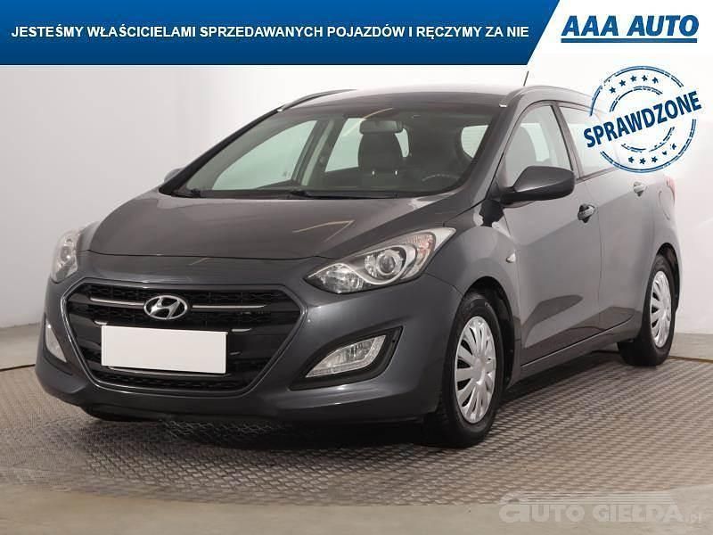 Używany Hyundai i30 110 KM (80 kW) 2017 Szary