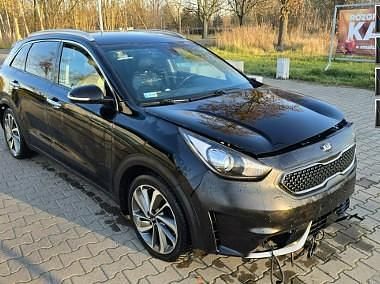 Czarny Używany 2016 Kia Niro SUV | 25 900 zł (Dobra cena) - Obraz 1/4