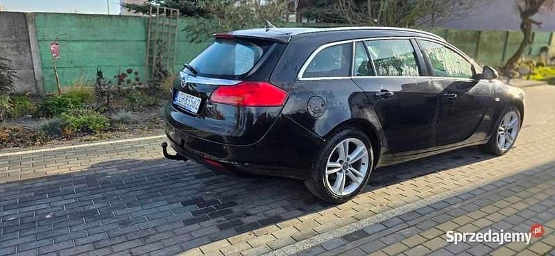 Używany Opel Insignia 2009 Czarny Kombi