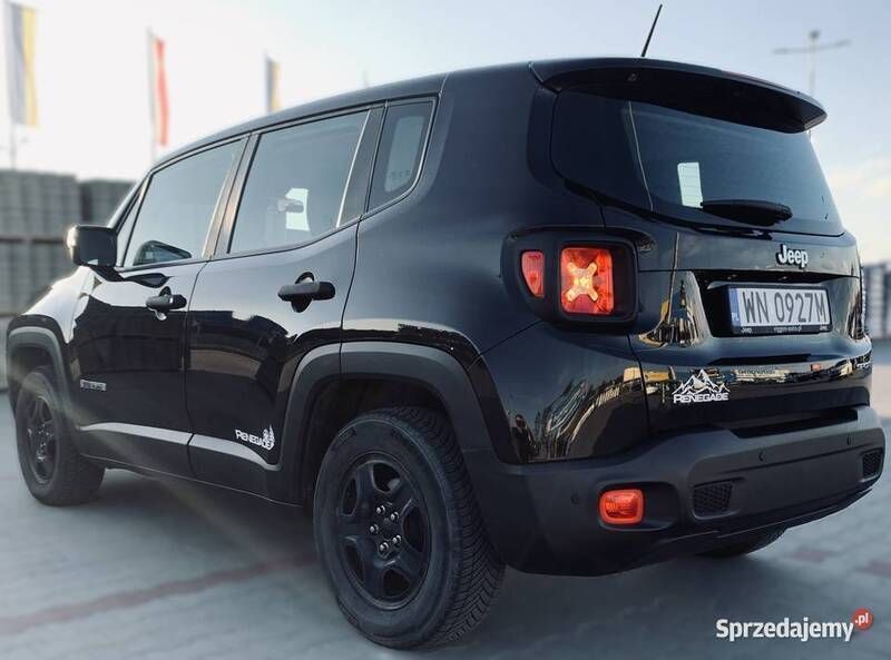 Używany Jeep Renegade Sport 110 KM (80 kW) 2016 Czarny SUV