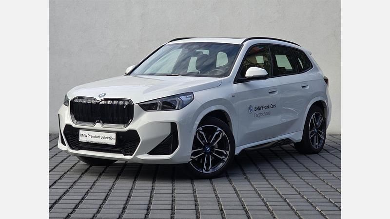 Biel alpejska Używany 2023 BMW iX1 Comfort Edition SUV | 239 900 zł - Obraz 1/3