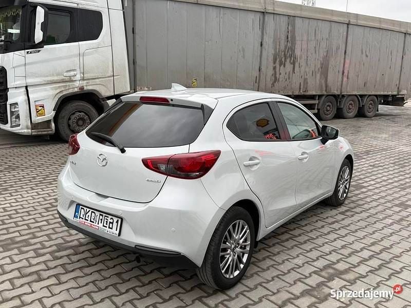 Używany Mazda 2 Exclusive-Line 90 KM (66 kW) 2020 Szary Hatchback