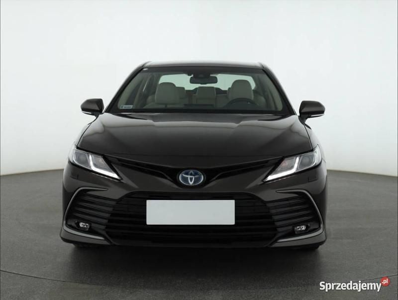 Używany Toyota Camry 2021 Brązowy Sedan/Limuzyna