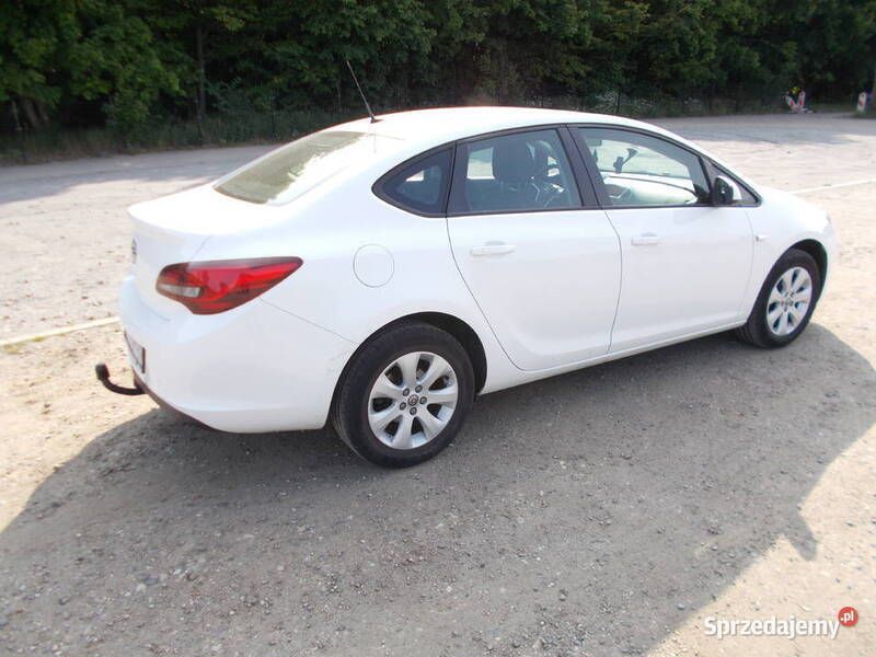 Używany Opel Astra 2018 Sedan/Limuzyna