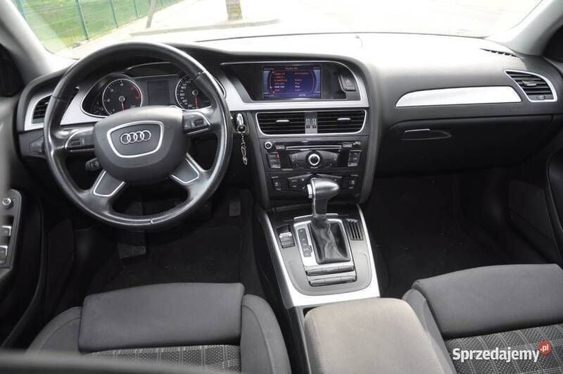 Używany Audi A4 2013 Czarny Sedan/Limuzyna