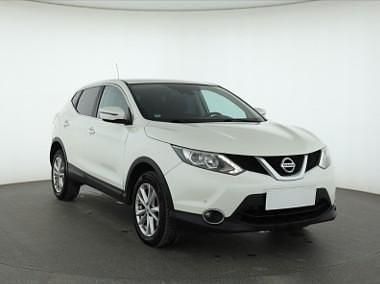 Używany Nissan Qashqai 116 KM (85 kW) 2015 Biały SUV