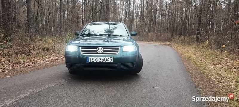 Zielony Używany 2001 VW Passat Comfortline Kombi | 3300 zł (Dobra cena) - Obraz 1/4