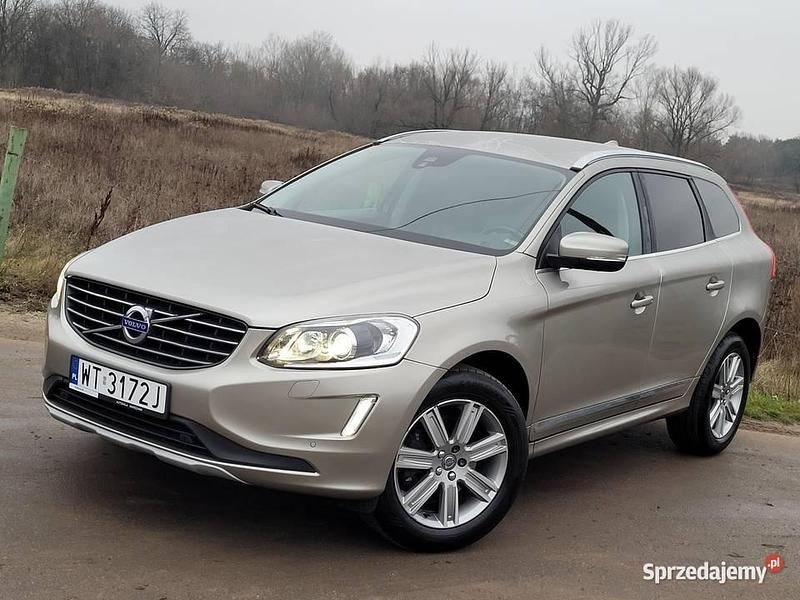 Używany Volvo XC60 Summum 2016 Złoty SUV