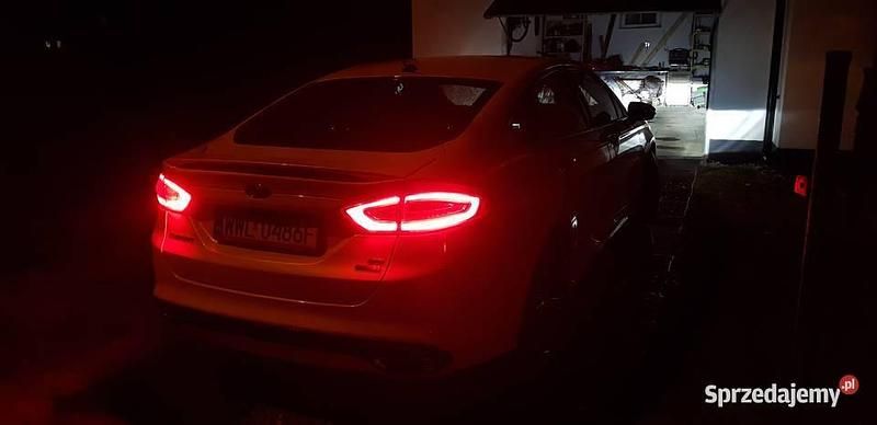 Używany Ford Mondeo 160 KM (117 kW) 2014 Biały Sedan/Limuzyna