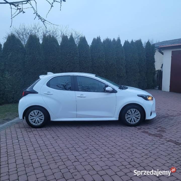 Biały Używany 2020 Toyota Yaris Hatchback | 42 000 zł (Dobra cena) - Obraz 1/4