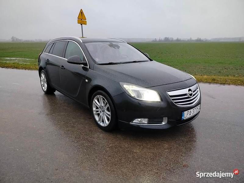 Czarny Używany 2011 Opel Insignia Kombi | 10 696 zł (Super Cena) - Obraz 1/4