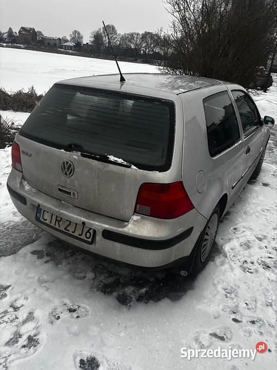 Używany VW Golf IV 1998 Srebrny Hatchback