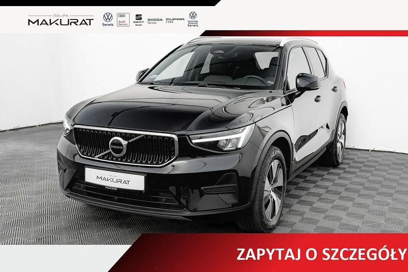 Używany Volvo XC40 Core 197 KM (144 kW) 2022 Czarny SUV