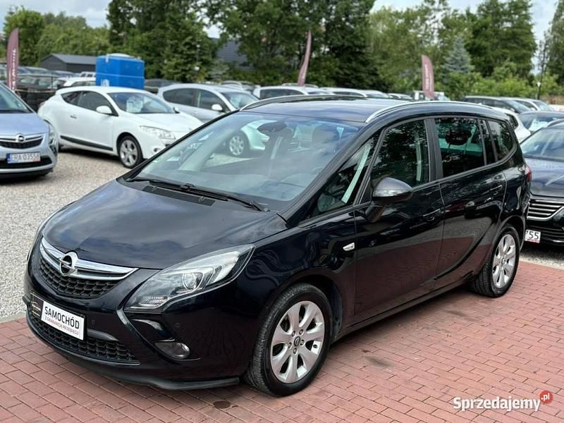 Czarny (metalik) Używany 2015 Opel Zafira Minivan | 31 500 zł (Dobra cena) - Obraz 1/4