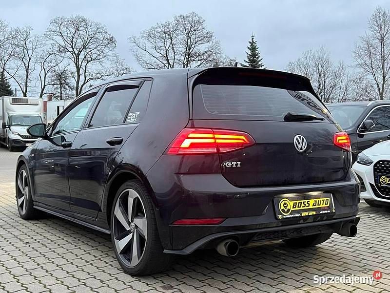 Używany VW Golf VII GTI 2018 Czarny Hatchback