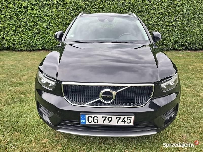 Używany Volvo XC40 2019 Czarny SUV
