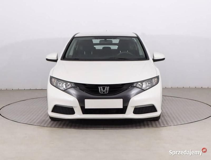 Biały Używany 2013 Honda Civic Hatchback | 38 999 zł (Uczciwa cena) - Obraz 1/4