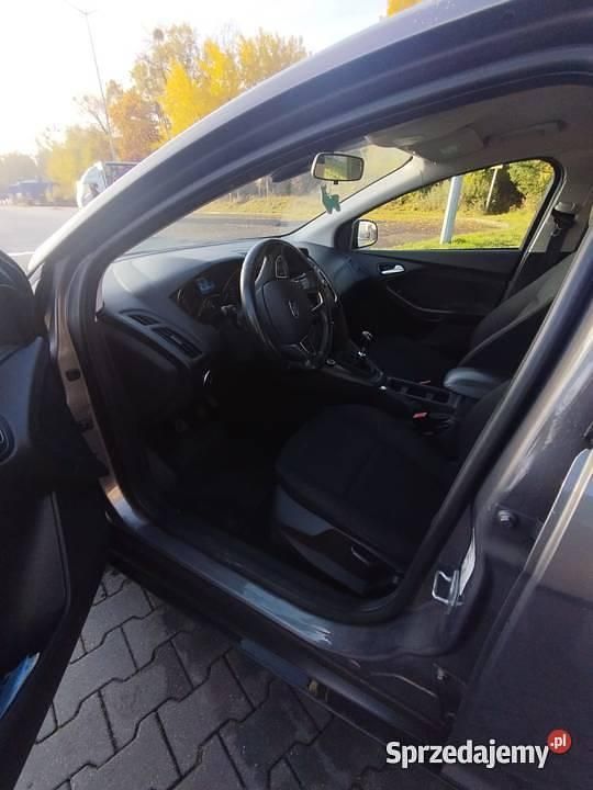 Używany Ford Focus 2016 Szary Hatchback