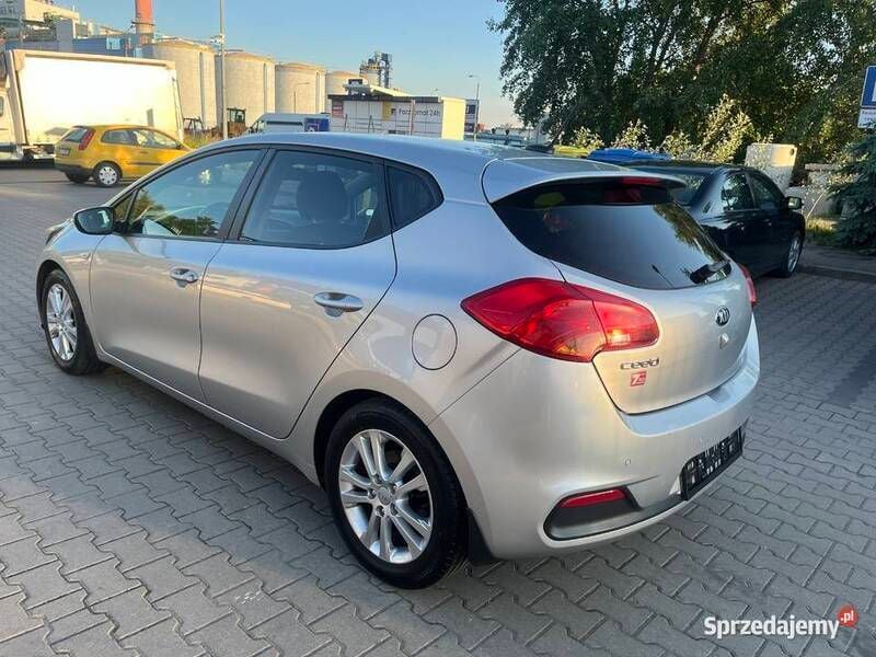 Używany 2014 Kia Ceed Hatchback | 42 900 zł (Drogi) - Obraz 1/4