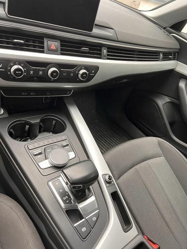 Używany Audi A4 2017 Inny kolor Kombi
